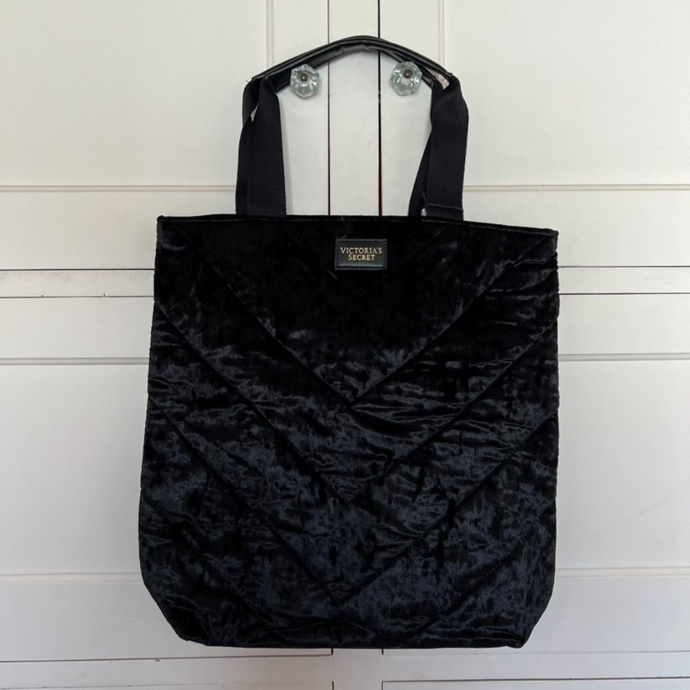 VICTORIA'S SECRET Velvet Black Quilted Tote Bag NWT